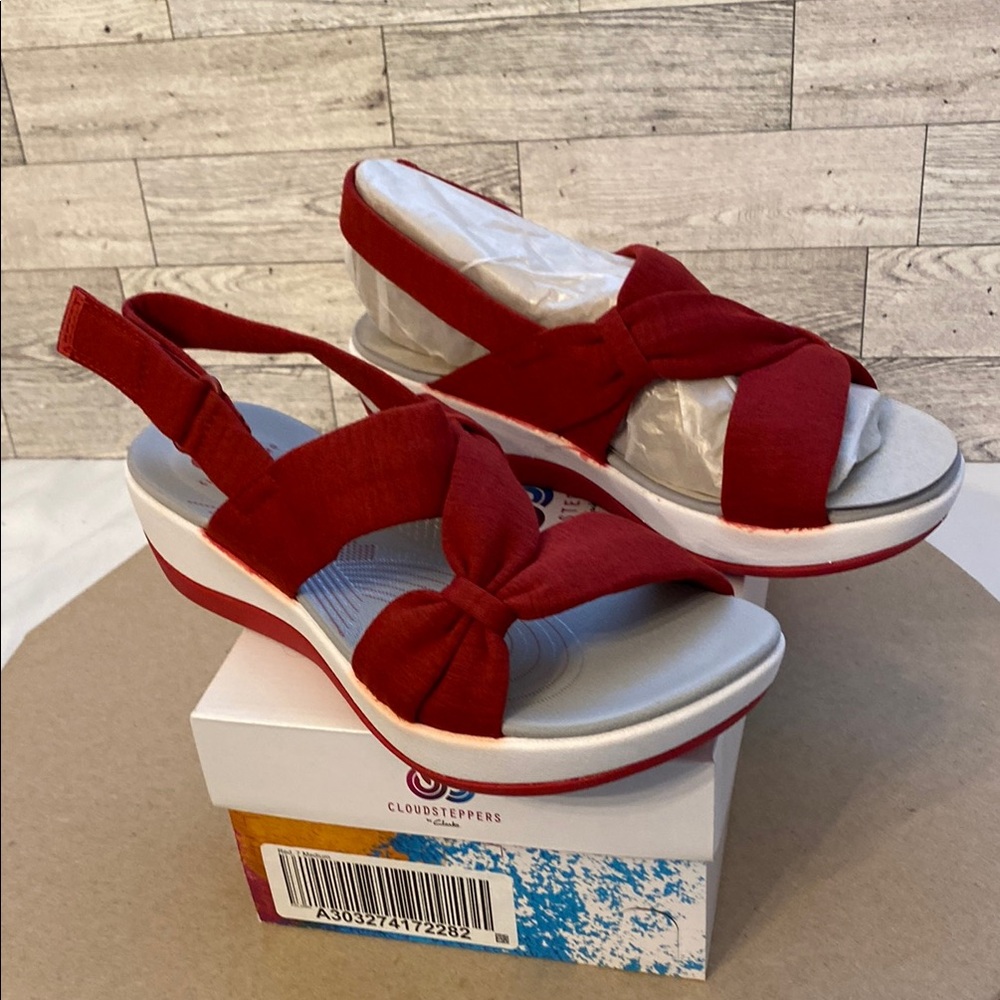 Vibrant Red Slingback Sandals with Cushioned Footbed